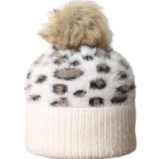 Cream Leopard Bobblehat