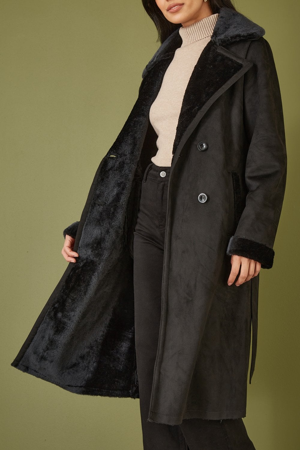 Yumi Black Trench Coat With Faux Fur Lining